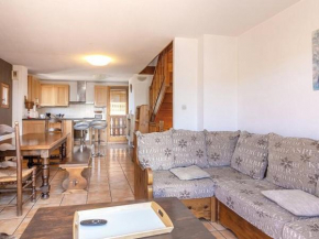 Chalet 6 pièces sur les pistes à La Plagne, 10 pers, garage, balcon, ensoleillé, ski-in/ski-out - FR-1-351-85